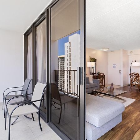 Beautifully Renovated 32Nd Floor Deluxe Ocean View Waikiki Condo Condo Honolulu Exterior photo