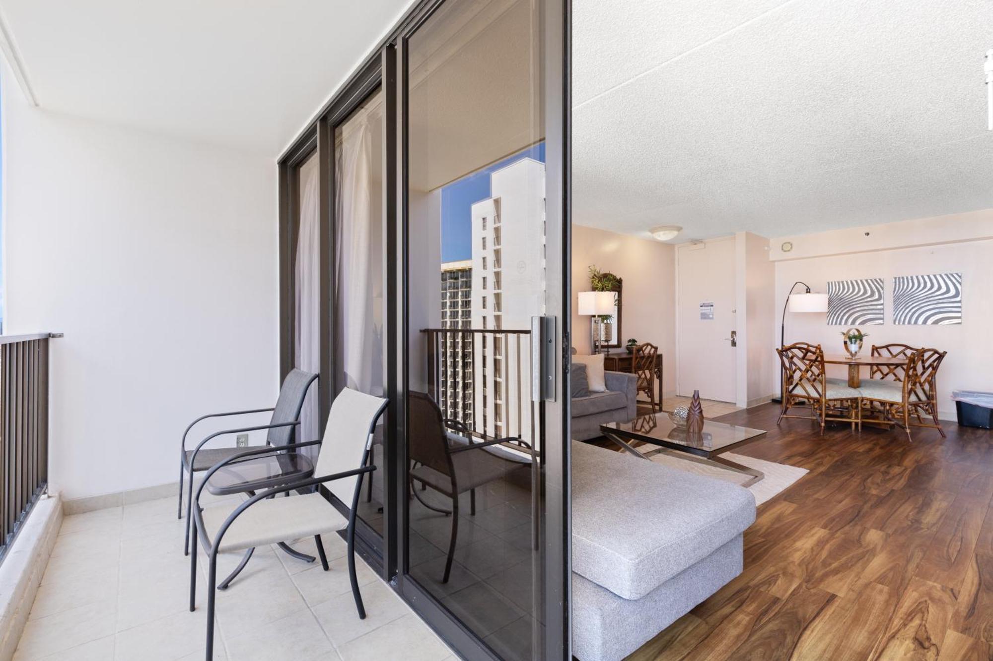 Beautifully Renovated 32Nd Floor Deluxe Ocean View Waikiki Condo Condo Honolulu Exterior photo